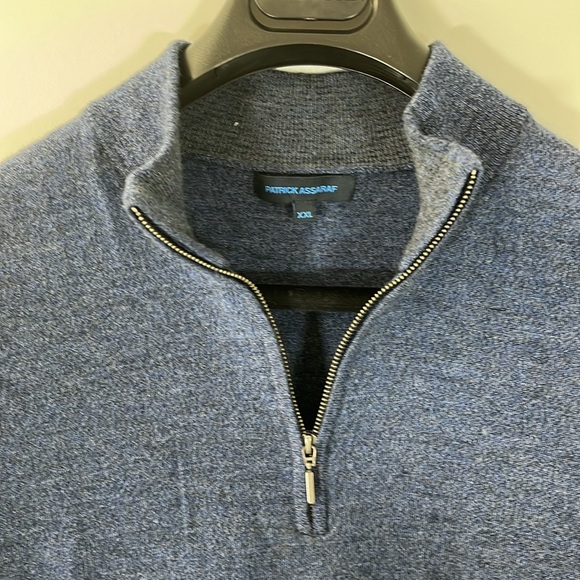 Patrick Assaraf Navy Blue 1/4 Zip Sweater. Size is Medium. Excellent used cond - Picture 4 of 13